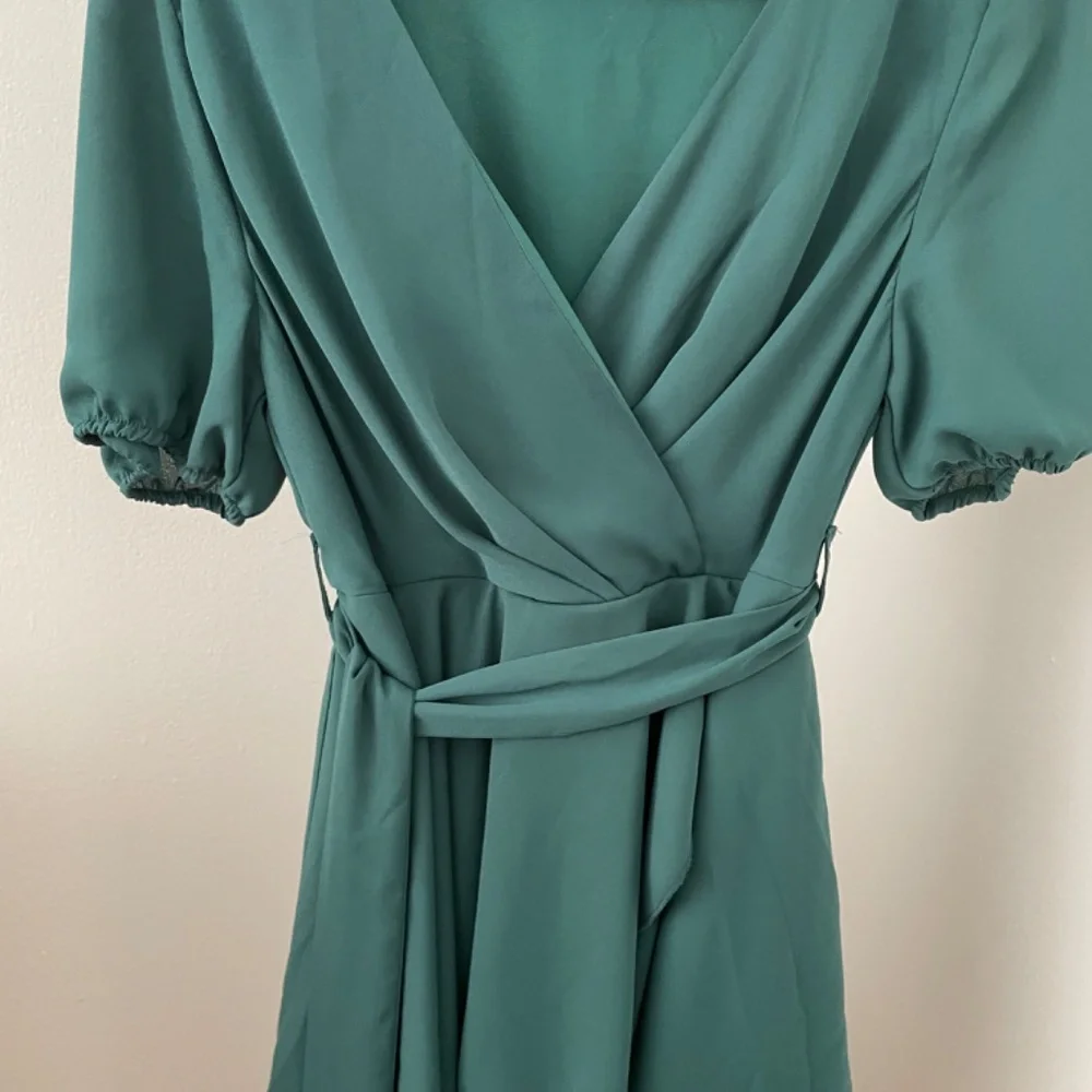 Dress - Picture 2 of 4